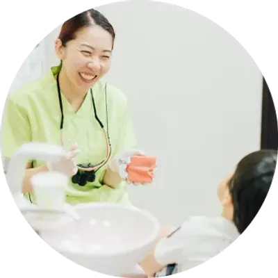 スタッフ写真２